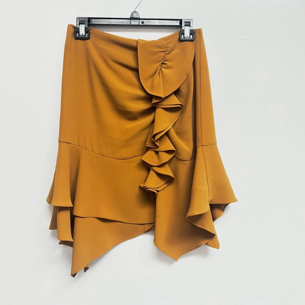 Cutest  mustard mini skirt 😍😍😍